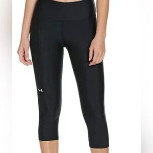 Under Armour Women's HeatGear Armour Hi-Rise Capris Black